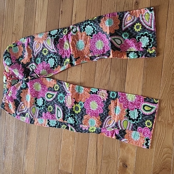 Vera Bradley pajamas - Picture 5 of 6